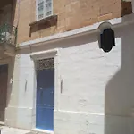 Door Nine -townhouse With Harbour Views Floriana