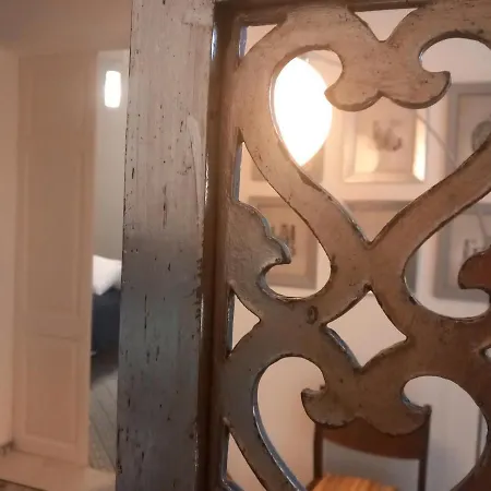 펜션 Door Nine -townhouse With Harbour Views 일 푸리아나