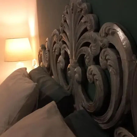 Door Nine -townhouse With Harbour Views * 일 푸리아나