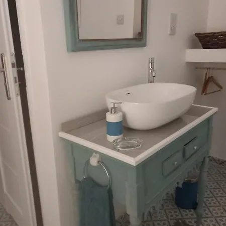 Door Nine -townhouse With Harbour Views Vakantiehuis