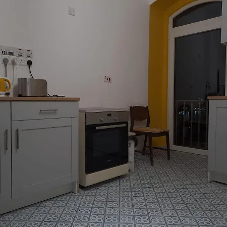 Door Nine -townhouse With Harbour Views Floriana