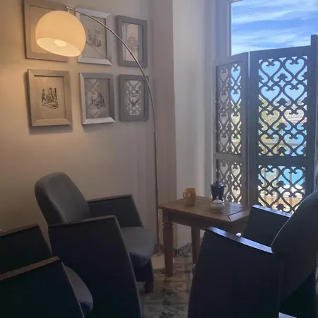 Door Nine -townhouse With Harbour Views Nyaraló