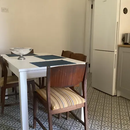 Door Nine -townhouse With Harbour Views * Floriana