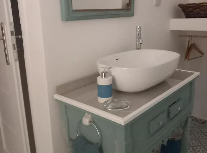 Door Nine -townhouse With Harbour Views Ferienhaus